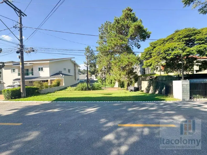 Foto 3 de Terreno / Lote à venda, 565m2 em Barueri - SP