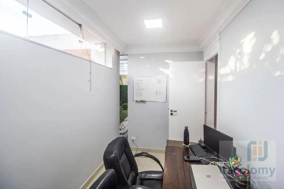 Casa de Condomínio com 2 quartos para alugar, 360m2 em Jardim América, São Paulo - SP - imagem 5 Foto 5 de Casa de Condomínio com 2 quartos para alugar, 360m2 em Jardim América, São Paulo - SP