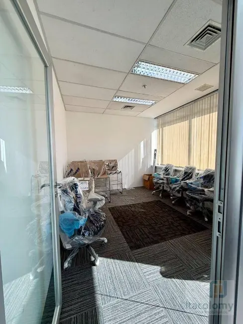 Foto 3 de Sala Comercial para alugar, 339m2 em Alphaville Industrial, Barueri - SP
