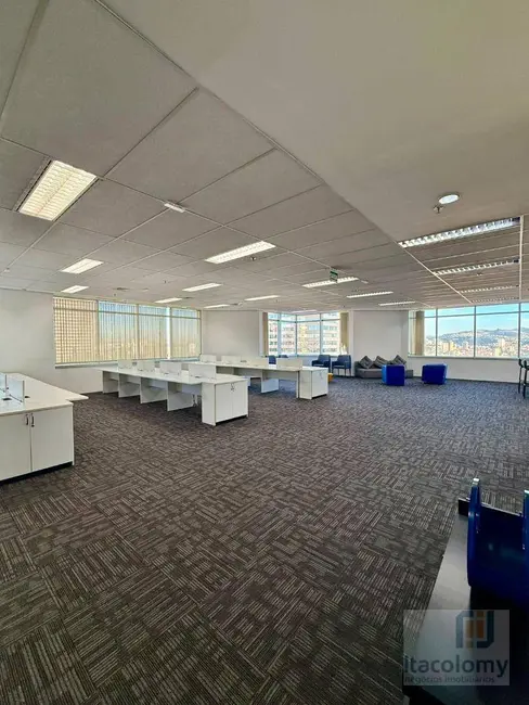 Foto 4 de Sala Comercial para alugar, 339m2 em Alphaville Industrial, Barueri - SP