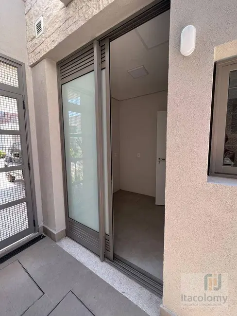 Foto 4 de Casa de Condomínio com 3 quartos à venda, 200m2 em Santana De Parnaiba - SP