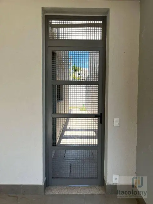 Foto 3 de Casa de Condomínio com 3 quartos à venda, 200m2 em Santana De Parnaiba - SP