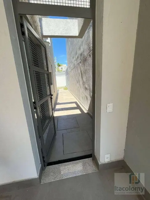 Foto 5 de Casa de Condomínio com 3 quartos à venda, 200m2 em Santana De Parnaiba - SP