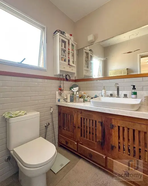 Casa de Condomínio com 3 quartos à venda, 165m2 em Tamboré, Santana De Parnaiba - SP - imagem 3 Foto 3 de Casa de Condomínio com 3 quartos à venda, 165m2 em Tamboré, Santana De Parnaiba - SP