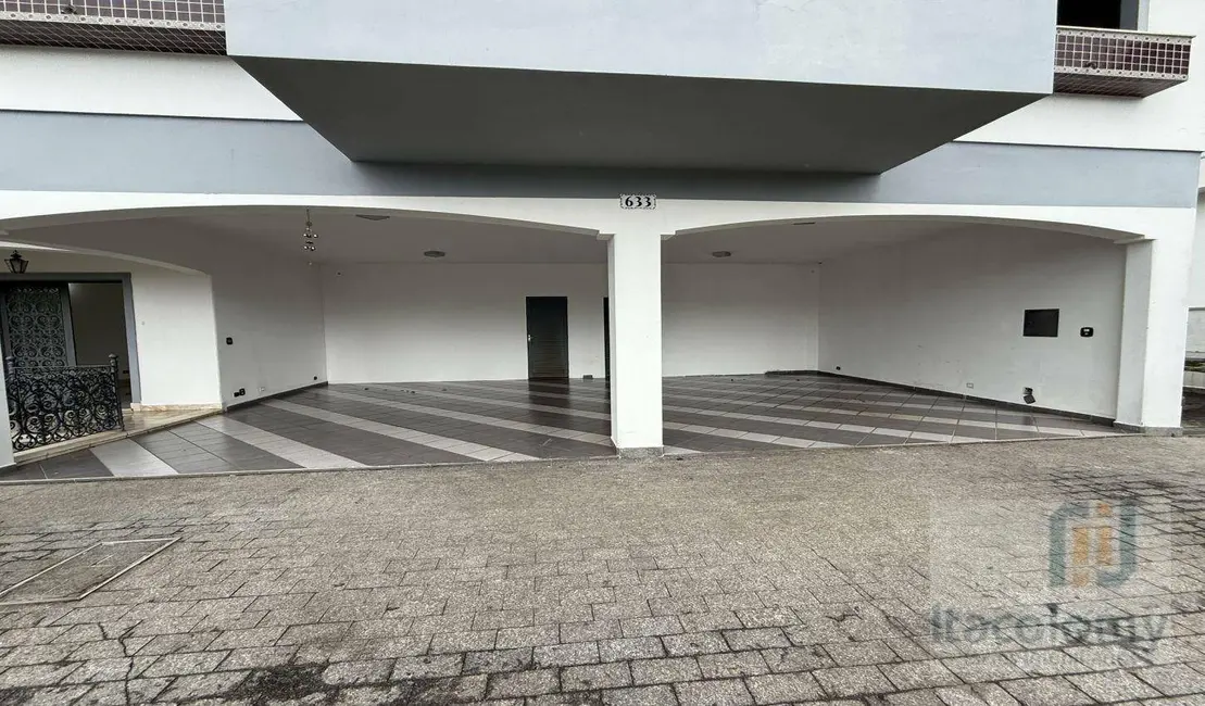 Foto 4 de Casa de Condomínio com 4 quartos para alugar, 1500m2 em Residencial Tamboré, Barueri - SP