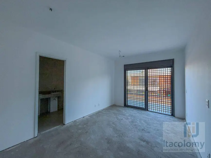 Casa de Condomínio com 3 quartos à venda, 230m2 em Tamboré, Santana De Parnaiba - SP - imagem 9 Foto 9 de Casa de Condomínio com 3 quartos à venda, 230m2 em Tamboré, Santana De Parnaiba - SP