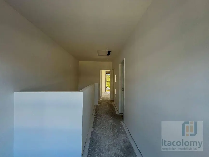 Casa de Condomínio com 3 quartos à venda, 230m2 em Tamboré, Santana De Parnaiba - SP - imagem 7 Foto 7 de Casa de Condomínio com 3 quartos à venda, 230m2 em Tamboré, Santana De Parnaiba - SP
