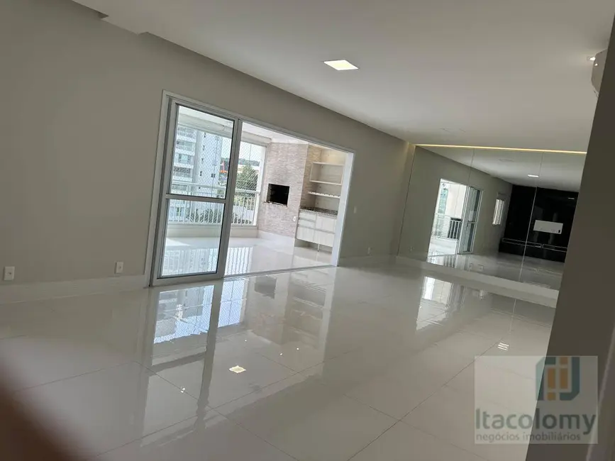 Apartamento com 3 quartos à venda, 158m2 em Santana De Parnaiba - SP - imagem 1 Foto 1 de Apartamento com 3 quartos à venda, 158m2 em Santana De Parnaiba - SP