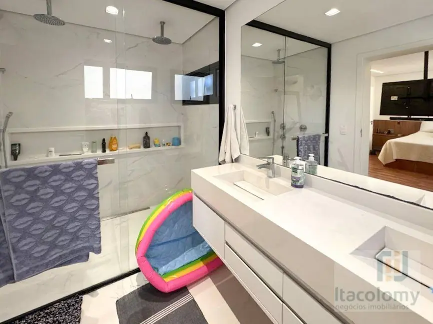 Foto 2 de Casa de Condomínio com 4 quartos à venda, 360m2 em Santana De Parnaiba - SP