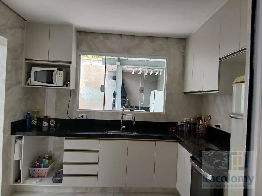 Foto 3 de Casa de Condomínio com 3 quartos à venda, 270m2 em Suru, Santana De Parnaiba - SP