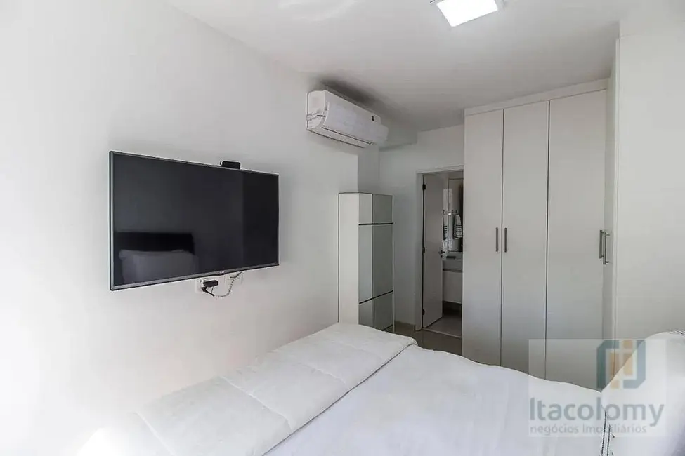 Foto 2 de Apartamento com 2 quartos à venda, 65m2 em Alphaville Empresarial, Barueri - SP