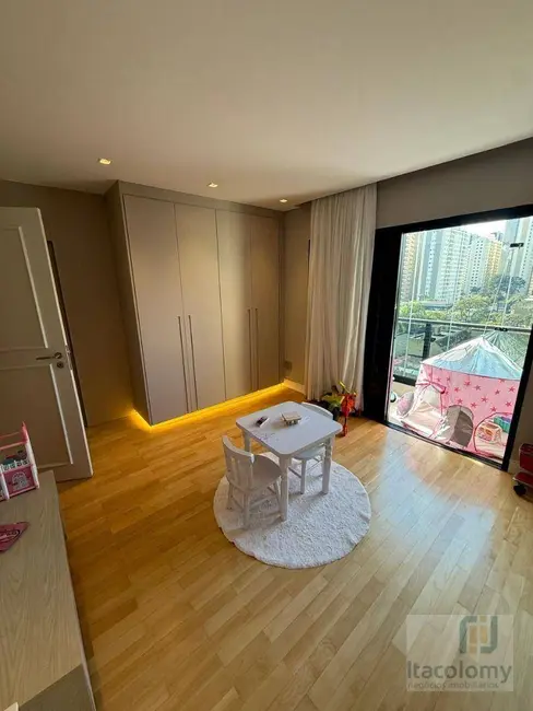 Apartamento com 3 quartos à venda e para alugar, 297m2 em Alphaville Industrial, Barueri - SP - imagem 8 Foto 8 de Apartamento com 3 quartos à venda e para alugar, 297m2 em Alphaville Industrial, Barueri - SP
