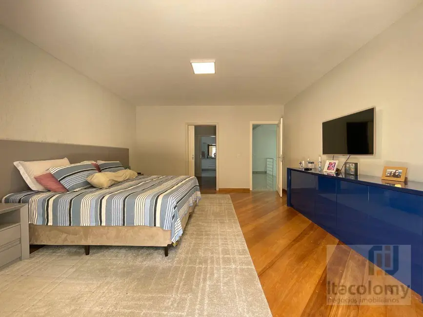 Foto 9 de Casa de Condomínio com 4 quartos à venda, 540m2 em Santana De Parnaiba - SP