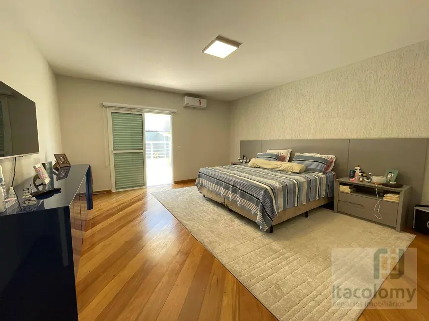 Foto 8 de Casa de Condomínio com 4 quartos à venda, 540m2 em Santana De Parnaiba - SP