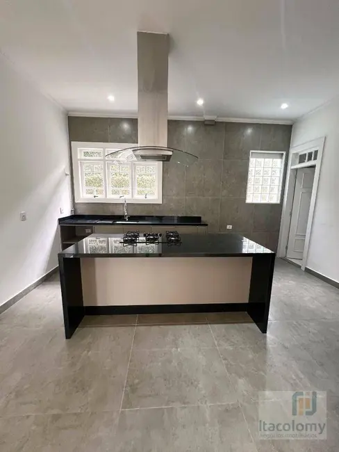 Casa de Condomínio com 4 quartos à venda e para alugar, 322m2 em Morada dos Pássaros, Barueri - SP - imagem 2 Foto 2 de Casa de Condomínio com 4 quartos à venda e para alugar, 322m2 em Morada dos Pássaros, Barueri - SP
