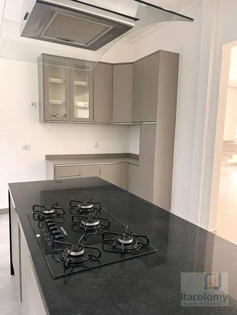 Casa de Condomínio com 4 quartos à venda e para alugar, 322m2 em Morada dos Pássaros, Barueri - SP - imagem 6 Foto 6 de Casa de Condomínio com 4 quartos à venda e para alugar, 322m2 em Morada dos Pássaros, Barueri - SP