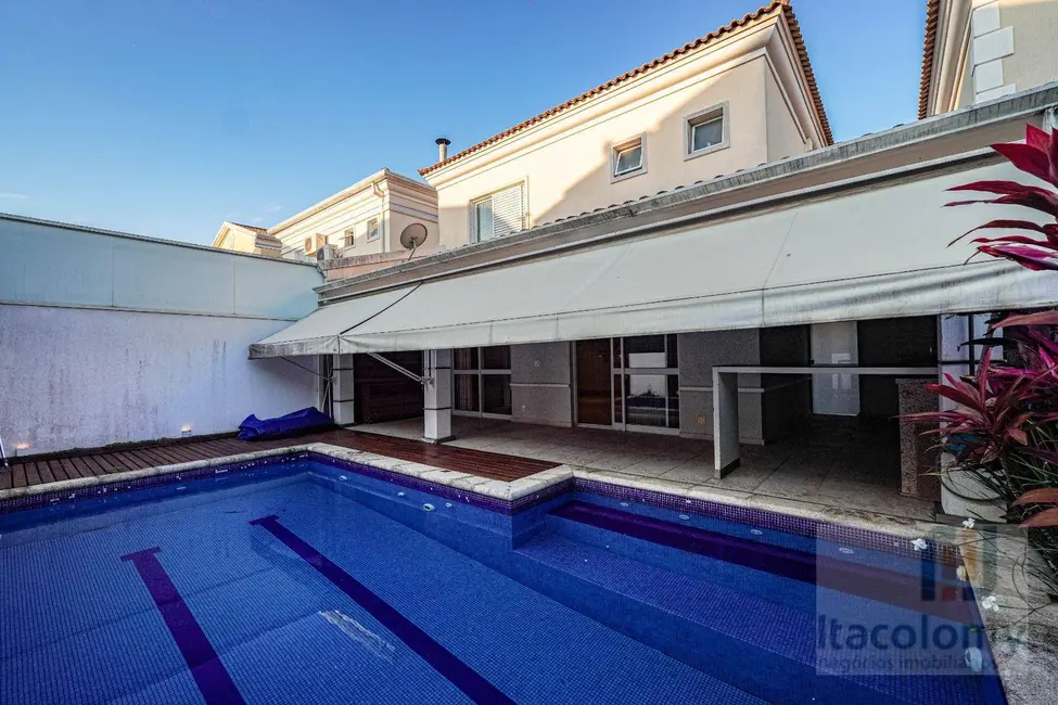 Foto 2 de Casa de Condomínio com 4 quartos para alugar, 230m2 em Santana De Parnaiba - SP