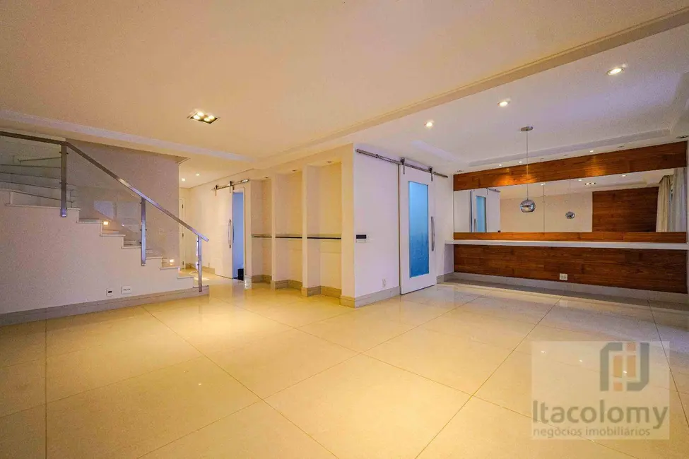 Foto 3 de Casa de Condomínio com 4 quartos para alugar, 230m2 em Santana De Parnaiba - SP