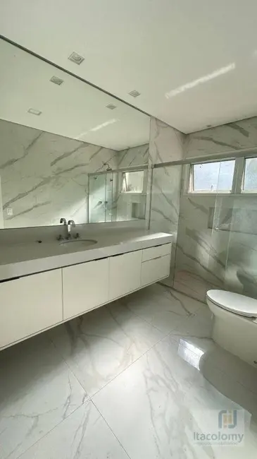 Foto 8 de Casa de Condomínio com 5 quartos à venda e para alugar, 1500m2 em Santana De Parnaiba - SP