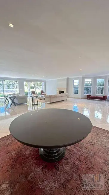 Foto 2 de Casa de Condomínio com 5 quartos à venda e para alugar, 1500m2 em Santana De Parnaiba - SP