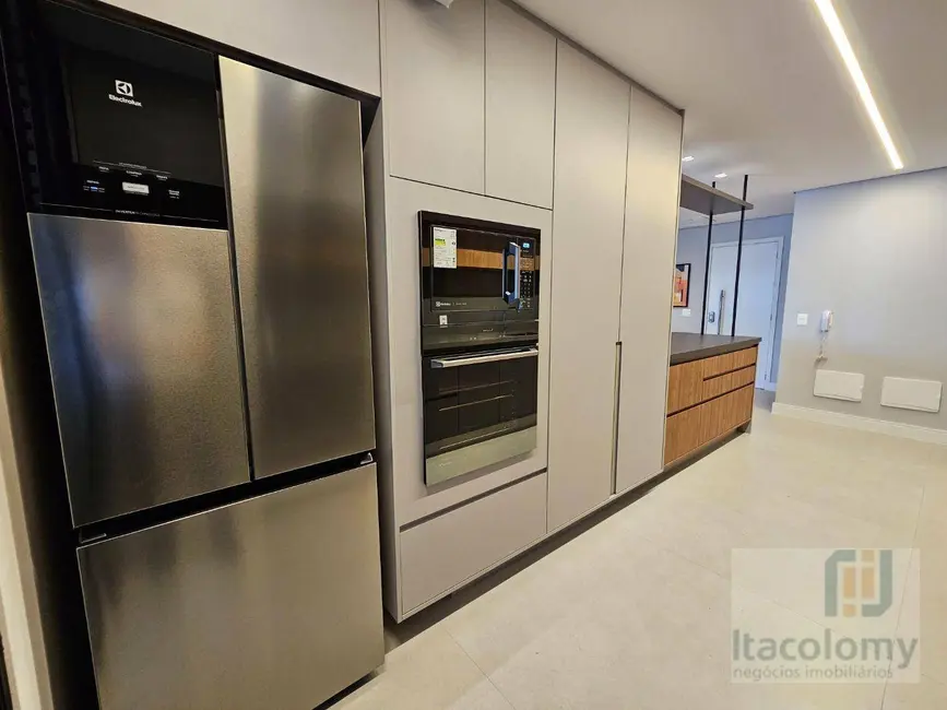 Apartamento com 3 quartos para alugar, 123m2 em Alphaville Conde II, Barueri - SP - imagem 9 Foto 9 de Apartamento com 3 quartos para alugar, 123m2 em Alphaville Conde II, Barueri - SP