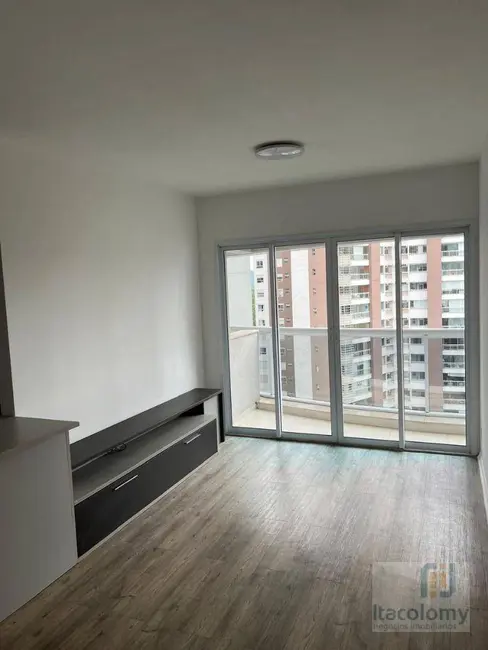 Foto 1 de Apartamento com 1 quarto para alugar, 50m2 em Empresarial 18 do Forte, Barueri - SP