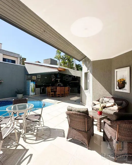 Foto 9 de Casa de Condomínio com 4 quartos à venda, 360m2 em Santana De Parnaiba - SP