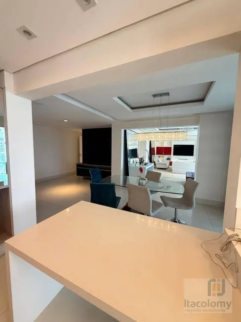 Foto 8 de Apartamento com 4 quartos à venda e para alugar, 258m2 em Barueri - SP