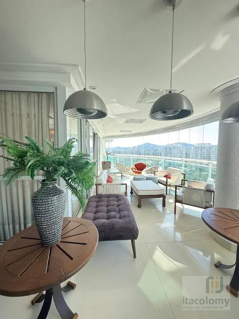 Foto 3 de Apartamento com 4 quartos à venda e para alugar, 258m2 em Barueri - SP