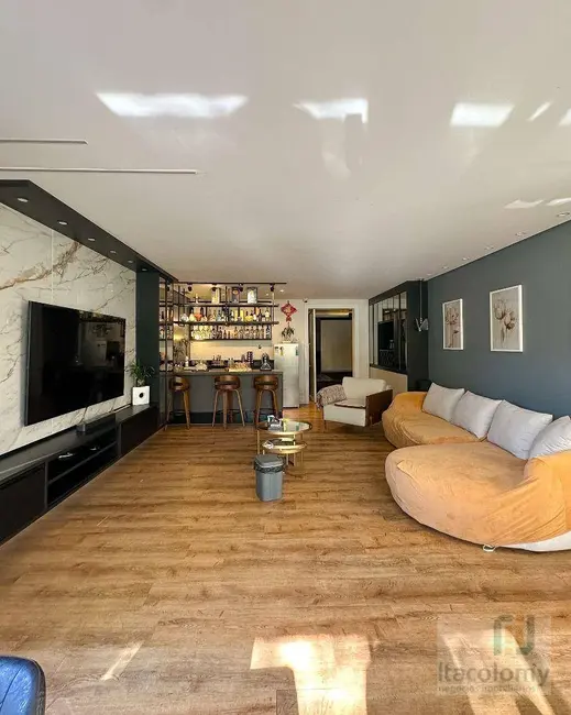 Casa de Condomínio com 5 quartos à venda, 600m2 em Santana De Parnaiba - SP - imagem 5 Foto 5 de Casa de Condomínio com 5 quartos à venda, 600m2 em Santana De Parnaiba - SP