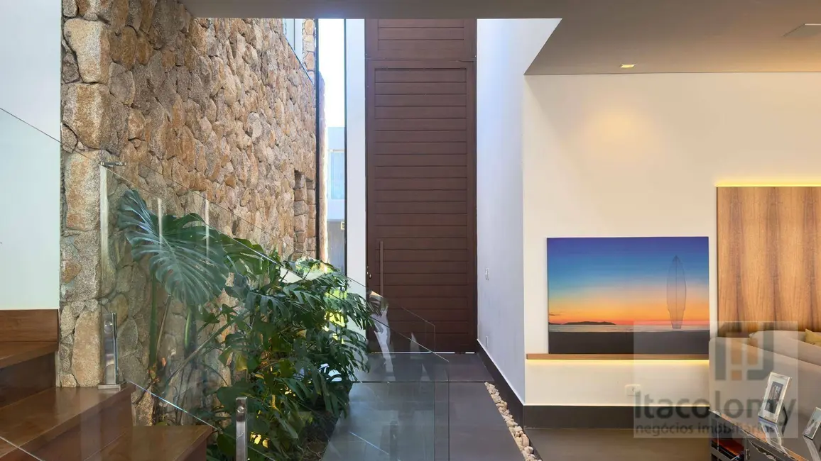 Casa de Condomínio com 4 quartos à venda, 525m2 em Tamboré, Santana De Parnaiba - SP - imagem 5 Foto 5 de Casa de Condomínio com 4 quartos à venda, 525m2 em Tamboré, Santana De Parnaiba - SP