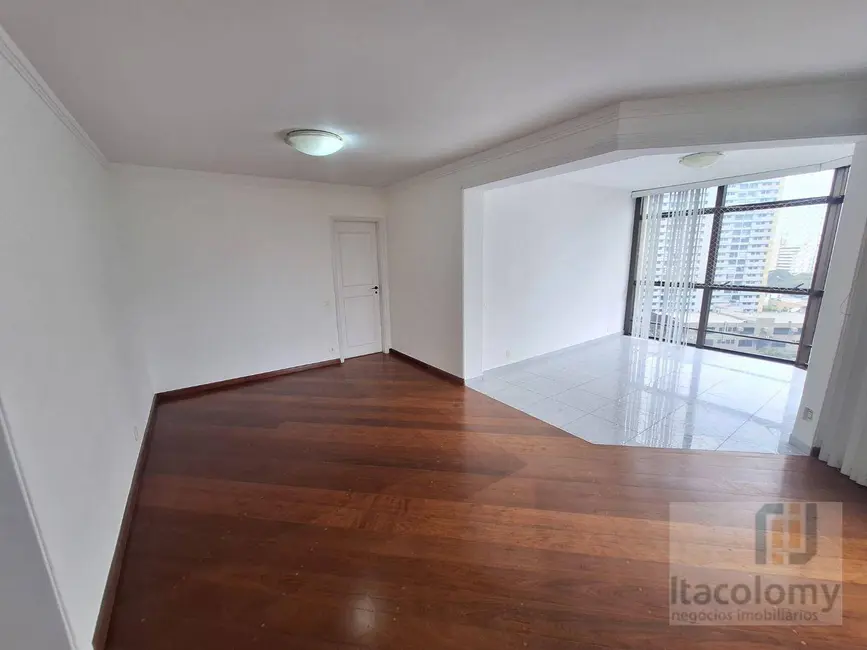 Apartamento com 3 quartos para alugar, 127m2 em Alphaville Industrial, Barueri - SP - imagem 3 Foto 3 de Apartamento com 3 quartos para alugar, 127m2 em Alphaville Industrial, Barueri - SP