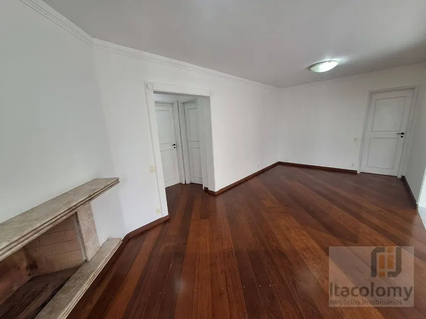 Apartamento com 3 quartos para alugar, 127m2 em Alphaville Industrial, Barueri - SP - imagem 5 Foto 5 de Apartamento com 3 quartos para alugar, 127m2 em Alphaville Industrial, Barueri - SP