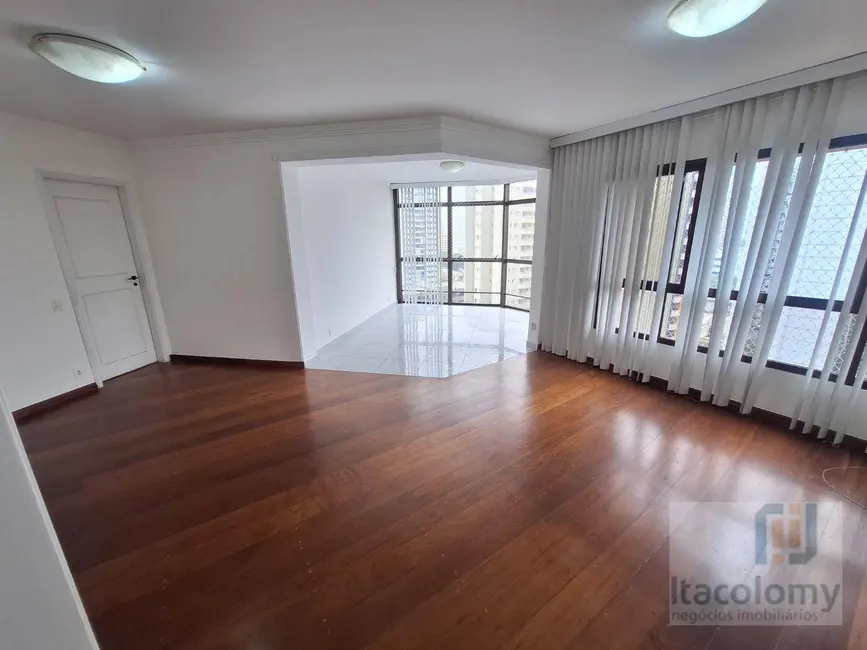 Apartamento com 3 quartos para alugar, 127m2 em Alphaville Industrial, Barueri - SP - imagem 1 Foto 1 de Apartamento com 3 quartos para alugar, 127m2 em Alphaville Industrial, Barueri - SP