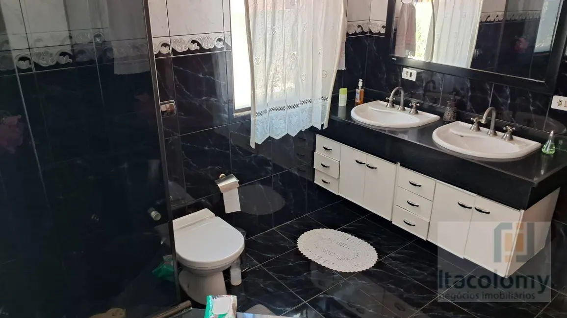 Foto 4 de Casa de Condomínio com 4 quartos para alugar, 412m2 em Santana De Parnaiba - SP