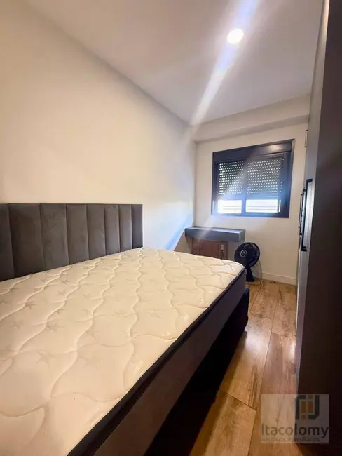 Apartamento com 2 quartos à venda e para alugar, 69m2 em Alphaville Empresarial, Barueri - SP - imagem 4 Foto 4 de Apartamento com 2 quartos à venda e para alugar, 69m2 em Alphaville Empresarial, Barueri - SP