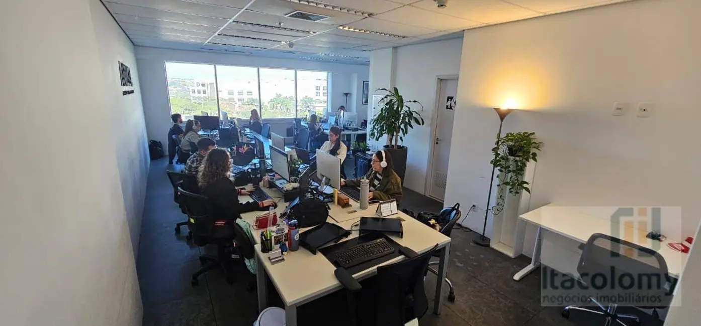 Foto 4 de Sala Comercial à venda, 173m2 em Barueri - SP