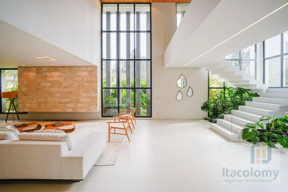 Casa de Condomínio com 4 quartos à venda, 560m2 em Residencial Morada dos Lagos, Barueri - SP - imagem 6 Foto 6 de Casa de Condomínio com 4 quartos à venda, 560m2 em Residencial Morada dos Lagos, Barueri - SP
