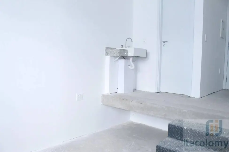 Kitnet com 1 quarto à venda, 25m2 em Higienópolis, São Paulo - SP - imagem 2 Foto 2 de Kitnet com 1 quarto à venda, 25m2 em Higienópolis, São Paulo - SP