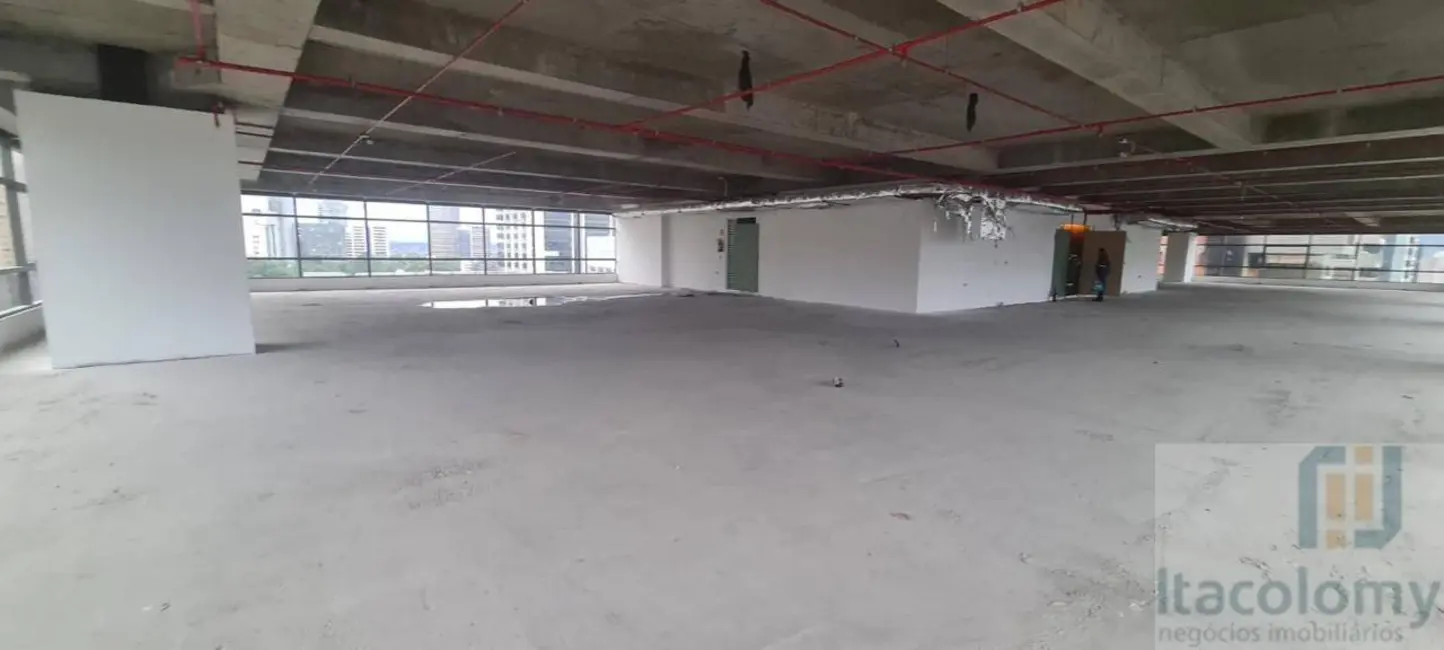 Sala Comercial para alugar, 889m2 em Alphaville Industrial, Barueri - SP - imagem 5 Foto 5 de Sala Comercial para alugar, 889m2 em Alphaville Industrial, Barueri - SP