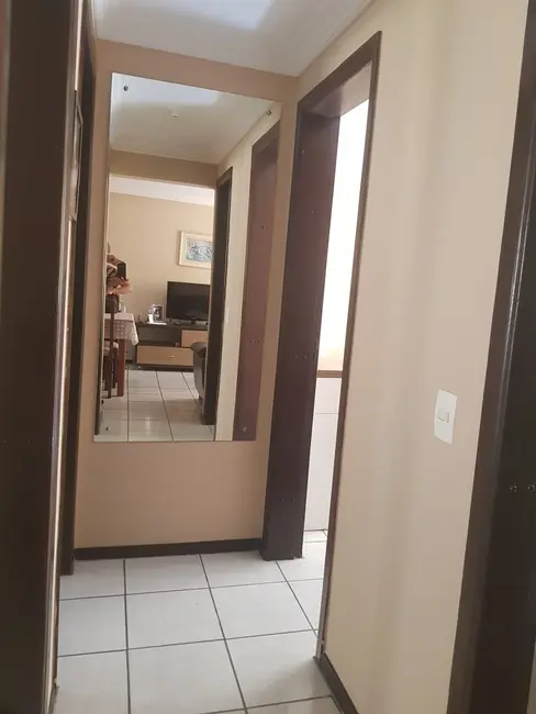 Foto 4 de Apartamento com 3 quartos à venda, 69m2 em Santa Cândida, Curitiba - PR