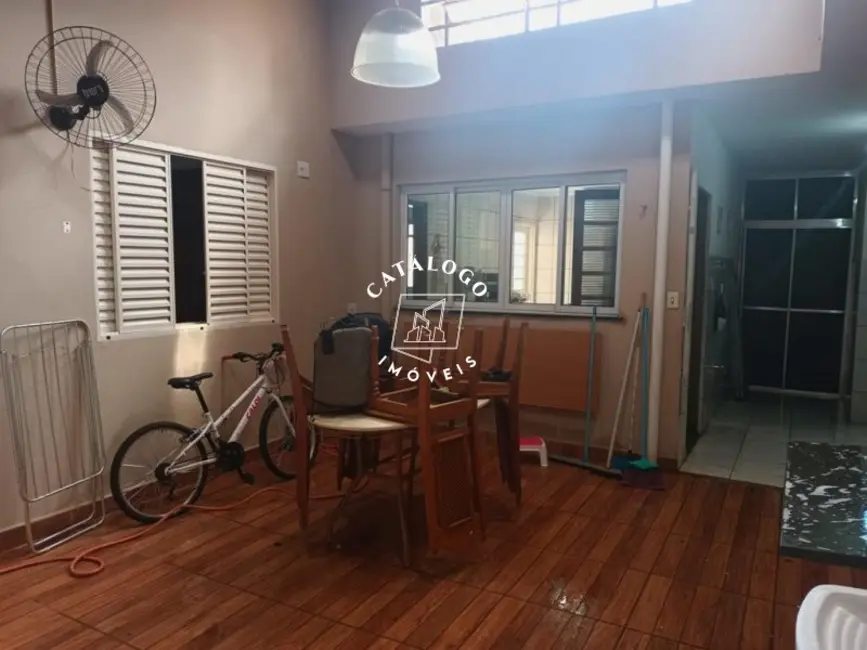 Casa com 5 quartos à venda, 250m2 em Independência, Ribeirao Preto - SP - imagem 6 Foto 6 de Casa com 5 quartos à venda, 250m2 em Independência, Ribeirao Preto - SP