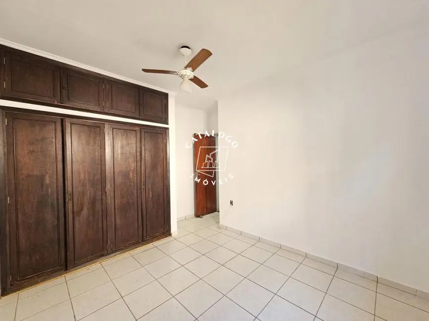 Casa com 4 quartos à venda, 250m2 em Independência, Ribeirao Preto - SP - imagem 8 Foto 8 de Casa com 4 quartos à venda, 250m2 em Independência, Ribeirao Preto - SP