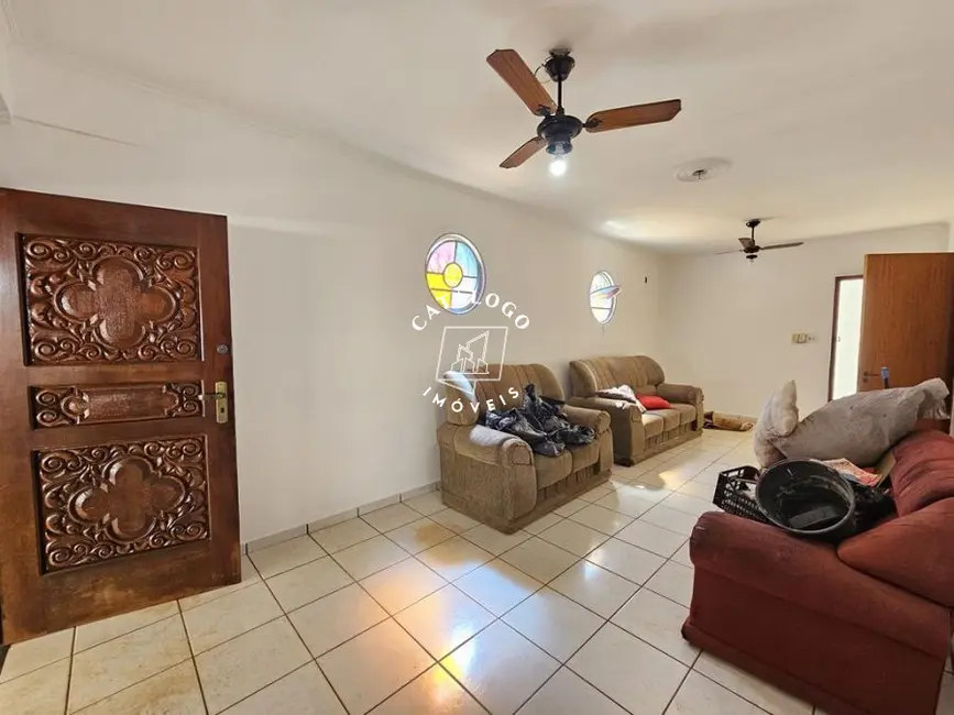 Casa com 4 quartos à venda, 250m2 em Independência, Ribeirao Preto - SP - imagem 3 Foto 3 de Casa com 4 quartos à venda, 250m2 em Independência, Ribeirao Preto - SP