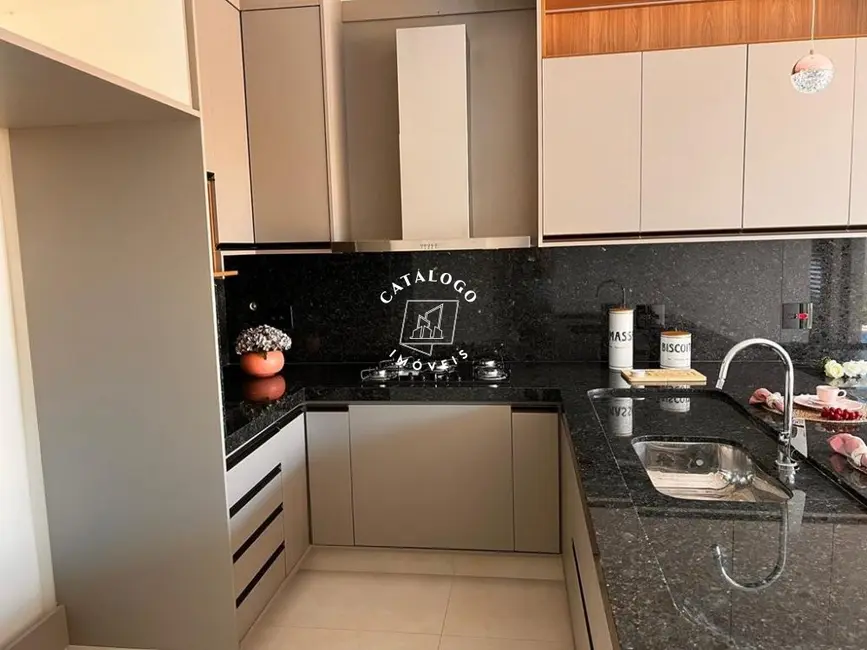 Casa de Condomínio com 3 quartos à venda, 250m2 em Ribeirao Preto - SP - imagem 3 Foto 3 de Casa de Condomínio com 3 quartos à venda, 250m2 em Ribeirao Preto - SP