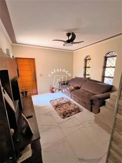 Foto 2 de Casa com 3 quartos à venda, 130m2 em Jardim Heitor Rigon, Ribeirao Preto - SP