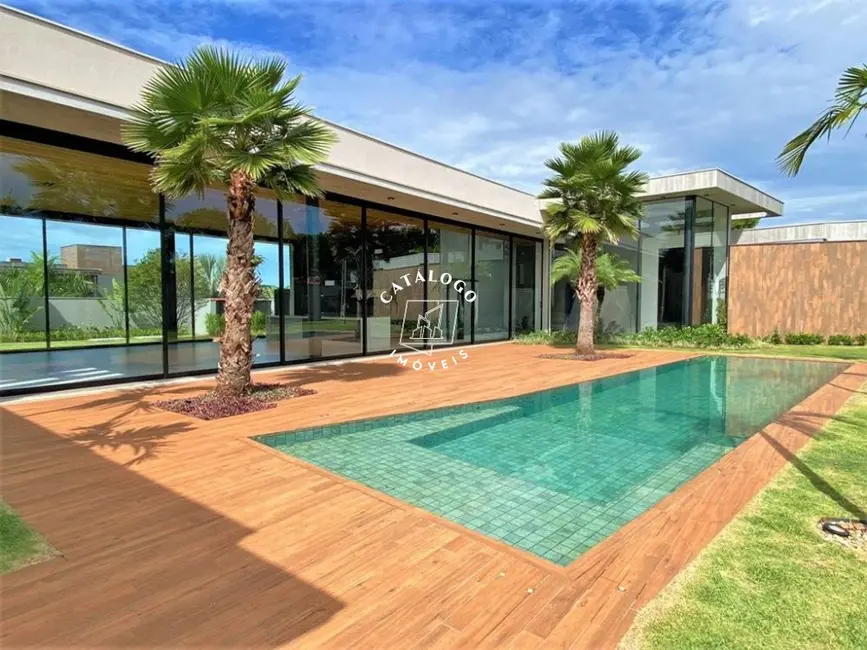 Foto 1 de Casa de Condomínio com 4 quartos à venda, 1750m2 em Centro, Cravinhos - SP