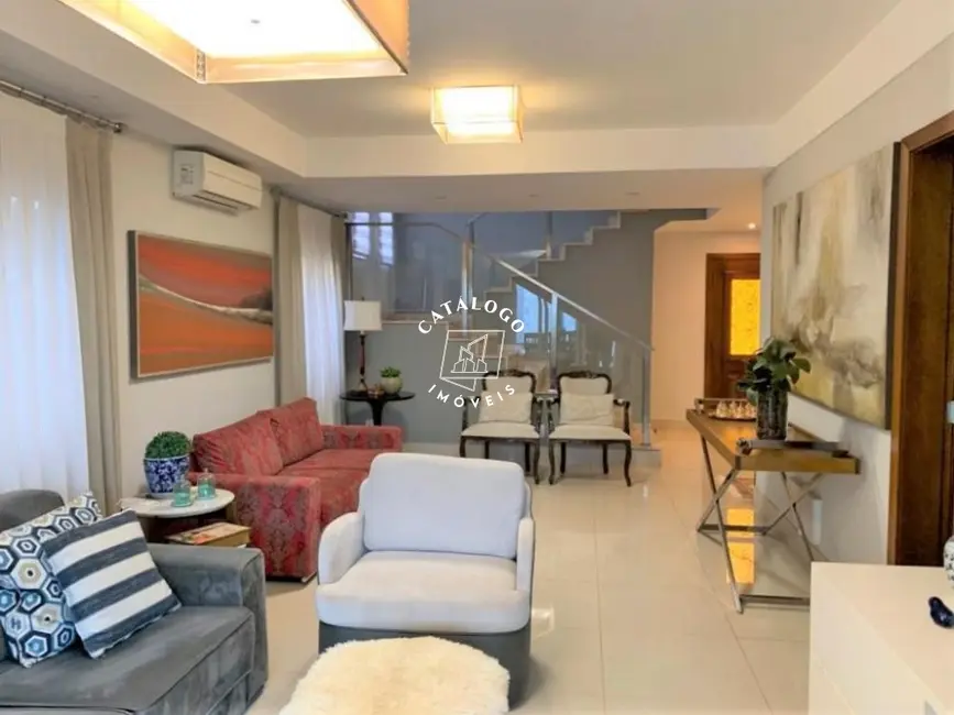 Casa de Condomínio com 3 quartos à venda, 320m2 em Condomínio Pitangueiras, Ribeirao Preto - SP - imagem 3 Foto 3 de Casa de Condomínio com 3 quartos à venda, 320m2 em Condomínio Pitangueiras, Ribeirao Preto - SP