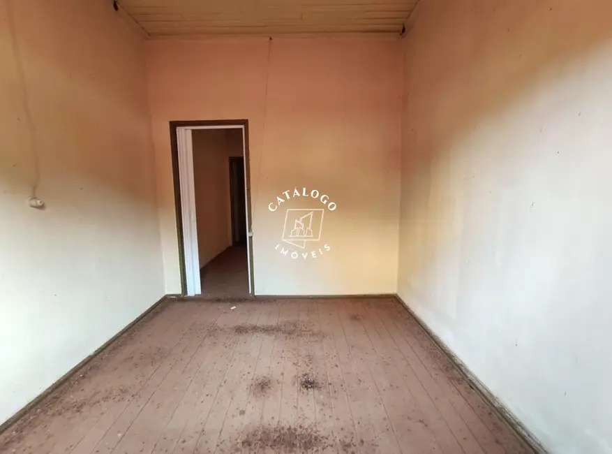 Foto 4 de Casa com 2 quartos à venda, 121m2 em Centro, Pitangueiras - SP