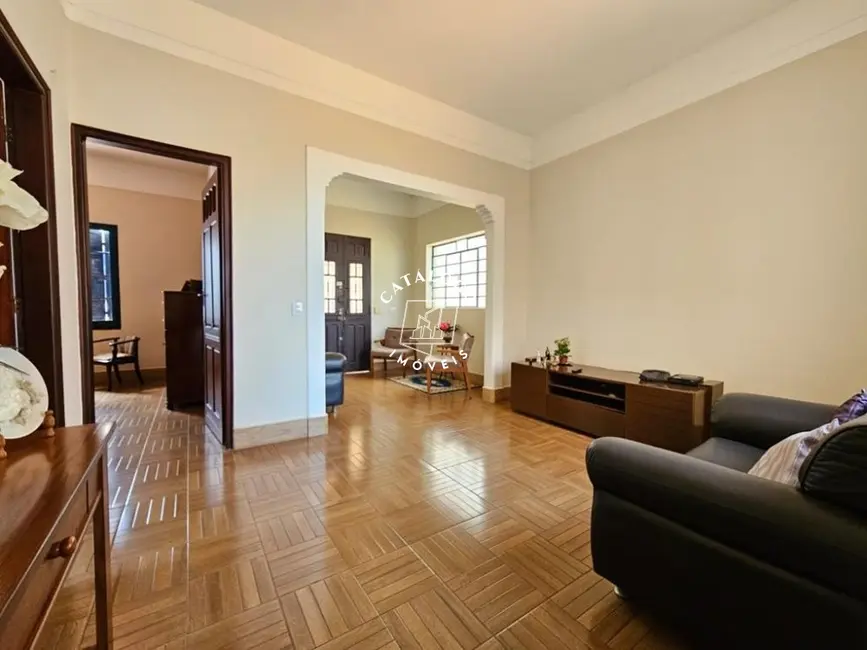 Casa com 6 quartos à venda, 336m2 em Centro, Ribeirao Preto - SP - imagem 4 Foto 4 de Casa com 6 quartos à venda, 336m2 em Centro, Ribeirao Preto - SP